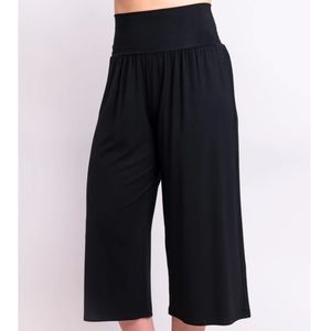 Blue sky gaylene wide band wide leg knit capri XL